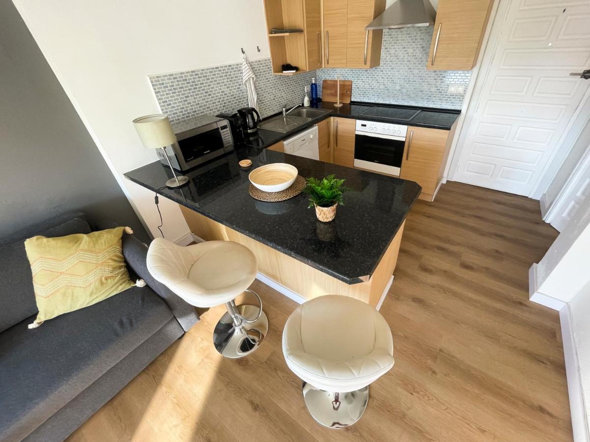 Appartement Oasis-real-apartment Beautiful Modern With Pool And Near The Benalmádena